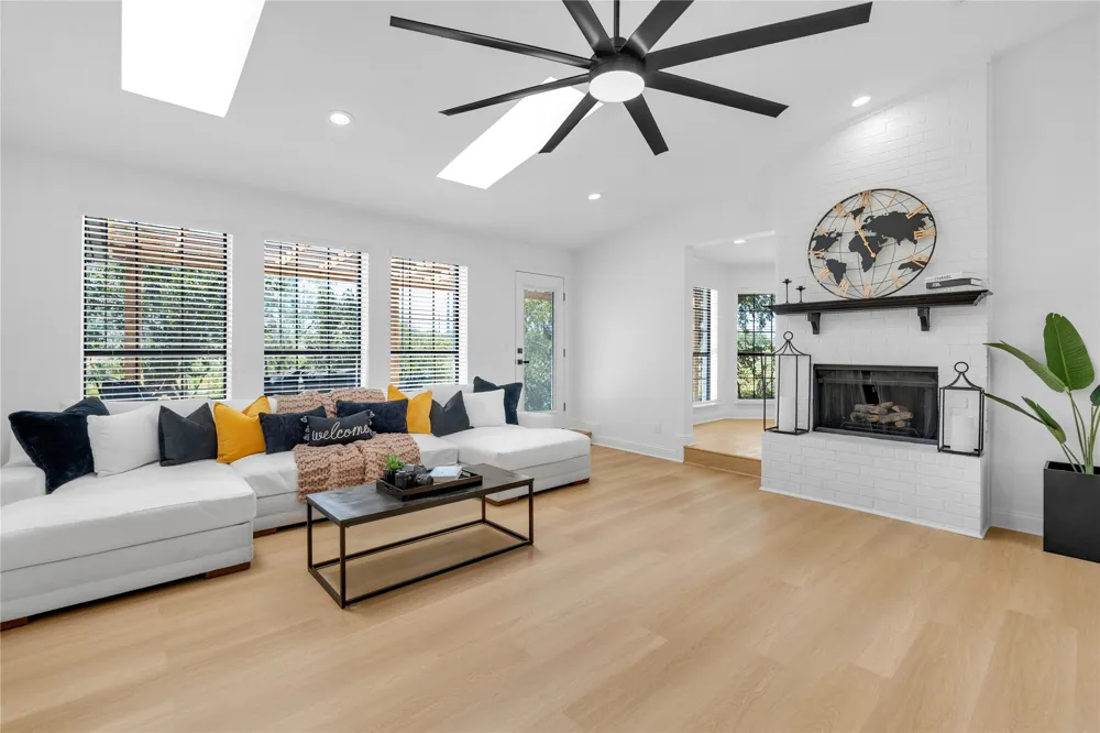 4044 Dorris Road Irving, TX 75038
