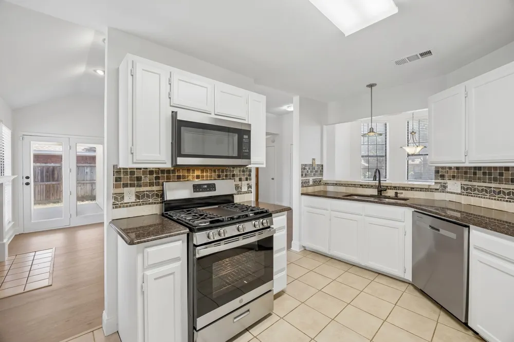 209 Willow Stone Street Denton, TX 76207