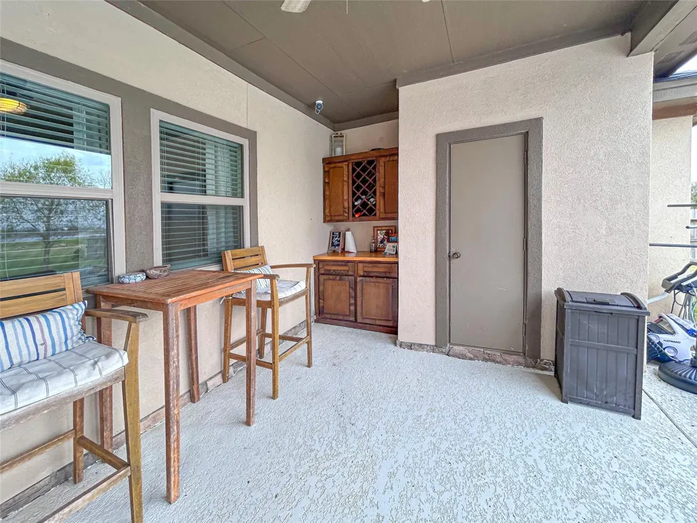 626 Sunset Trail Angleton, TX 77515
