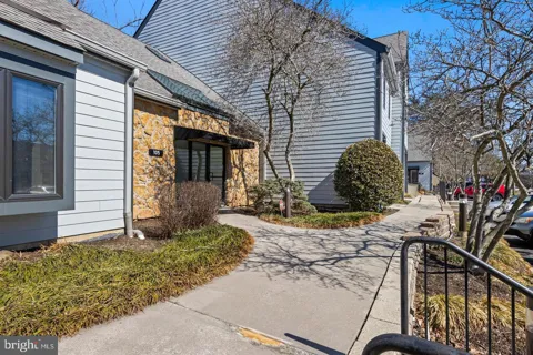 882 S MATLACK STREET #105