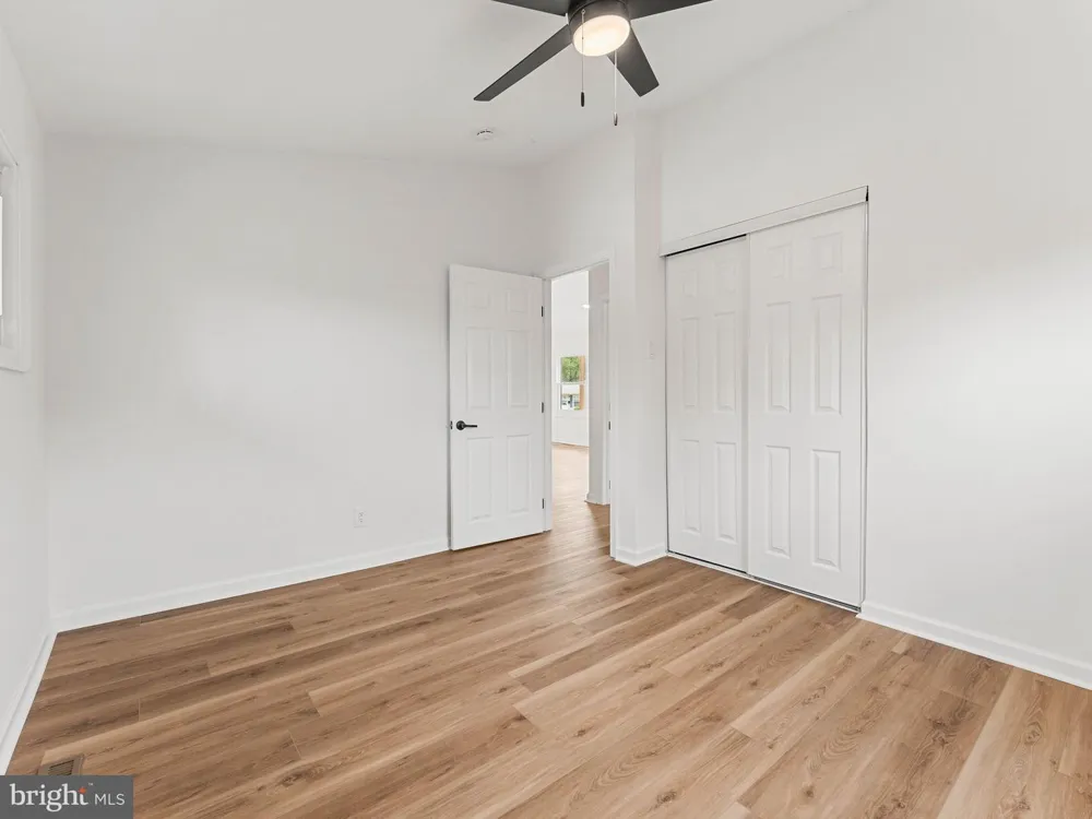 46 INDIAN QUEEN LANE Maple Shade, NJ 08052