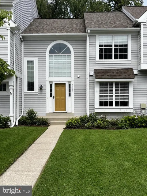 8579 HARVEST VIEW COURT