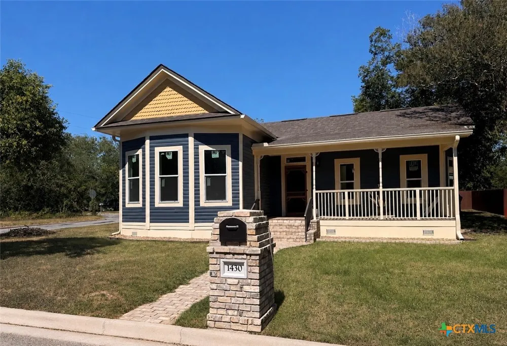 1430 Hamilton Street Gonzales, TX 78629
