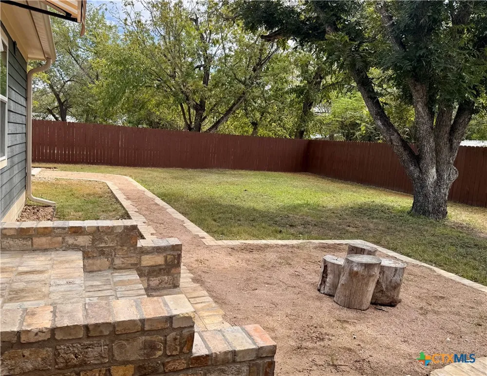 1430 Hamilton Street Gonzales, TX 78629