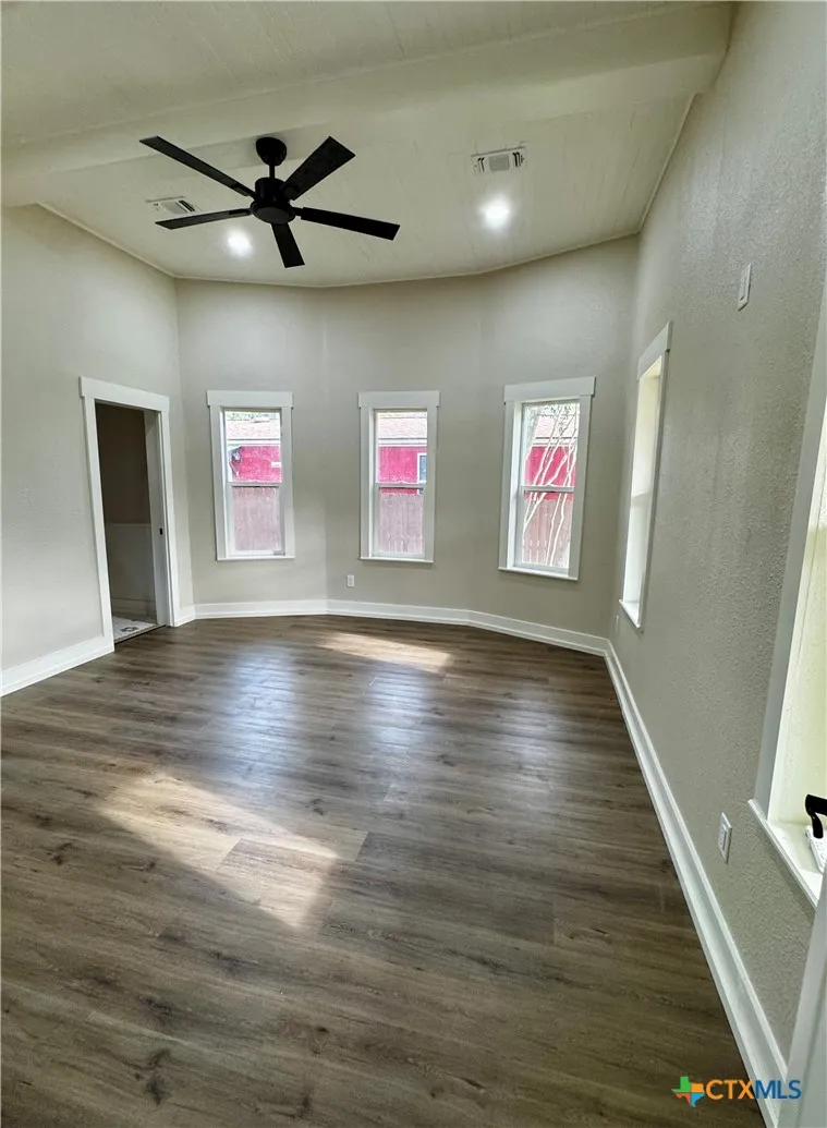 1430 Hamilton Street Gonzales, TX 78629
