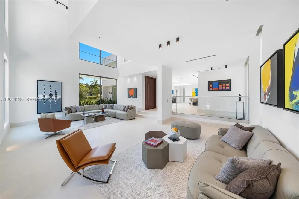 3280 Lake Ridge Lane Weston, FL 33332