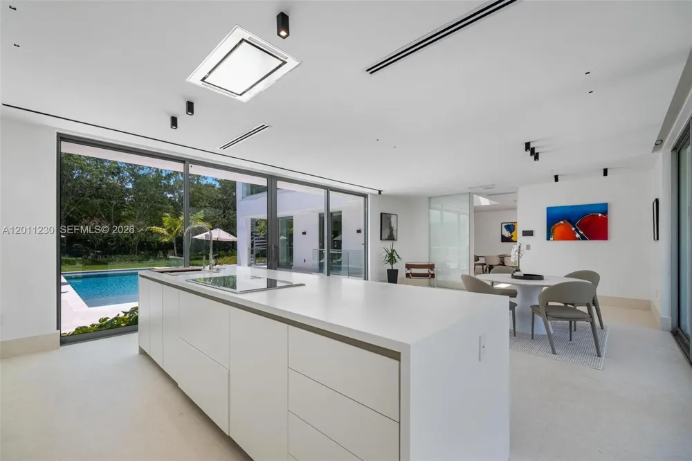 3280 Lake Ridge Lane Weston, FL 33332