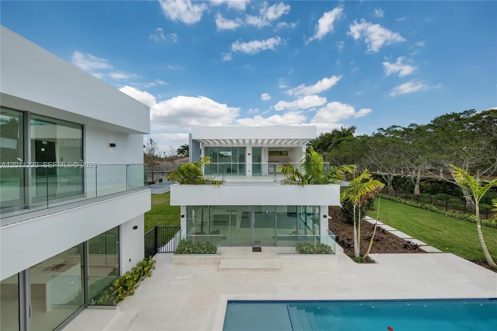 3280 Lake Ridge Lane Weston, FL 33332