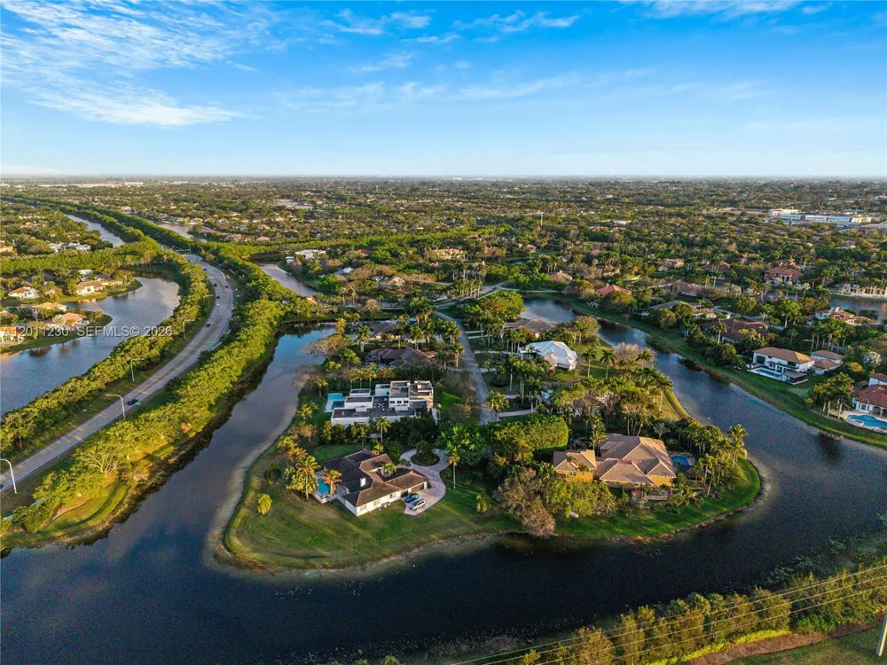 3280 Lake Ridge Lane Weston, FL 33332