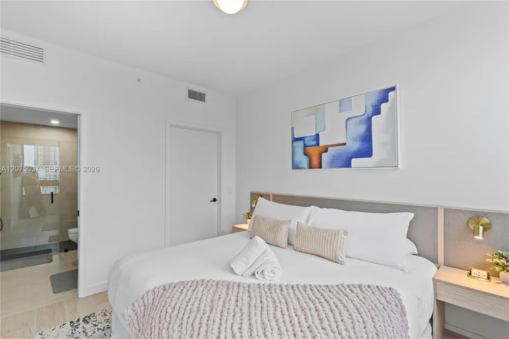 225 Miami Ave #2503 Miami, FL 33128