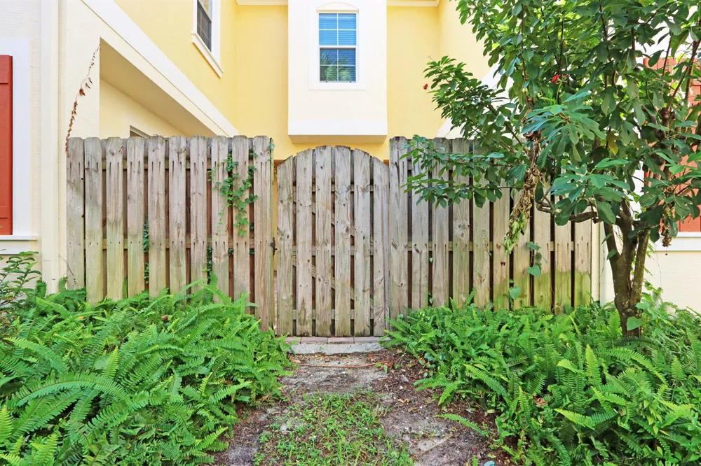 615 Dakota Drive Jupiter, FL 33458