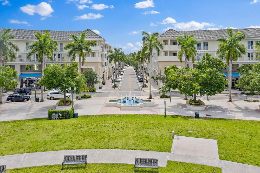 615 Dakota Drive Jupiter, FL 33458
