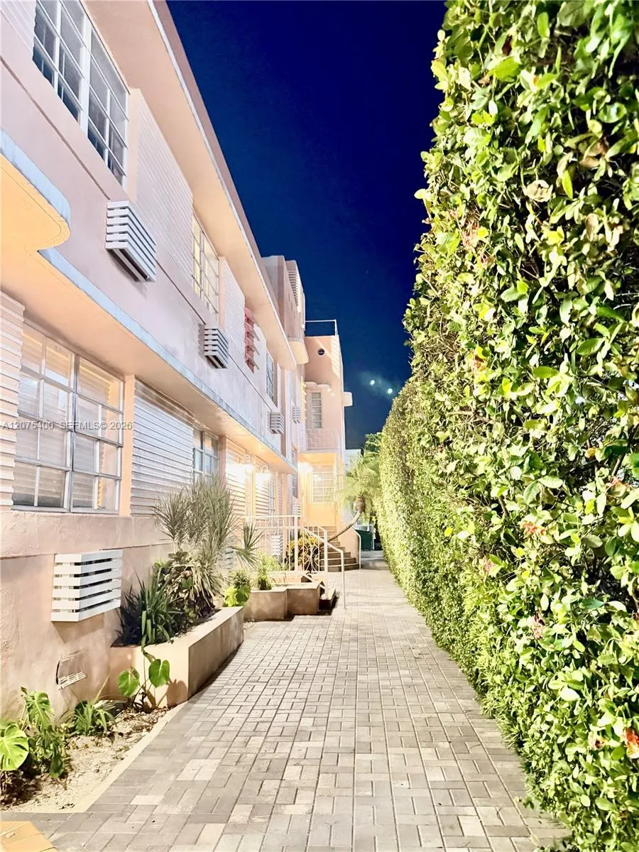 1227 Euclid Ave #7 Miami Beach, FL 33139