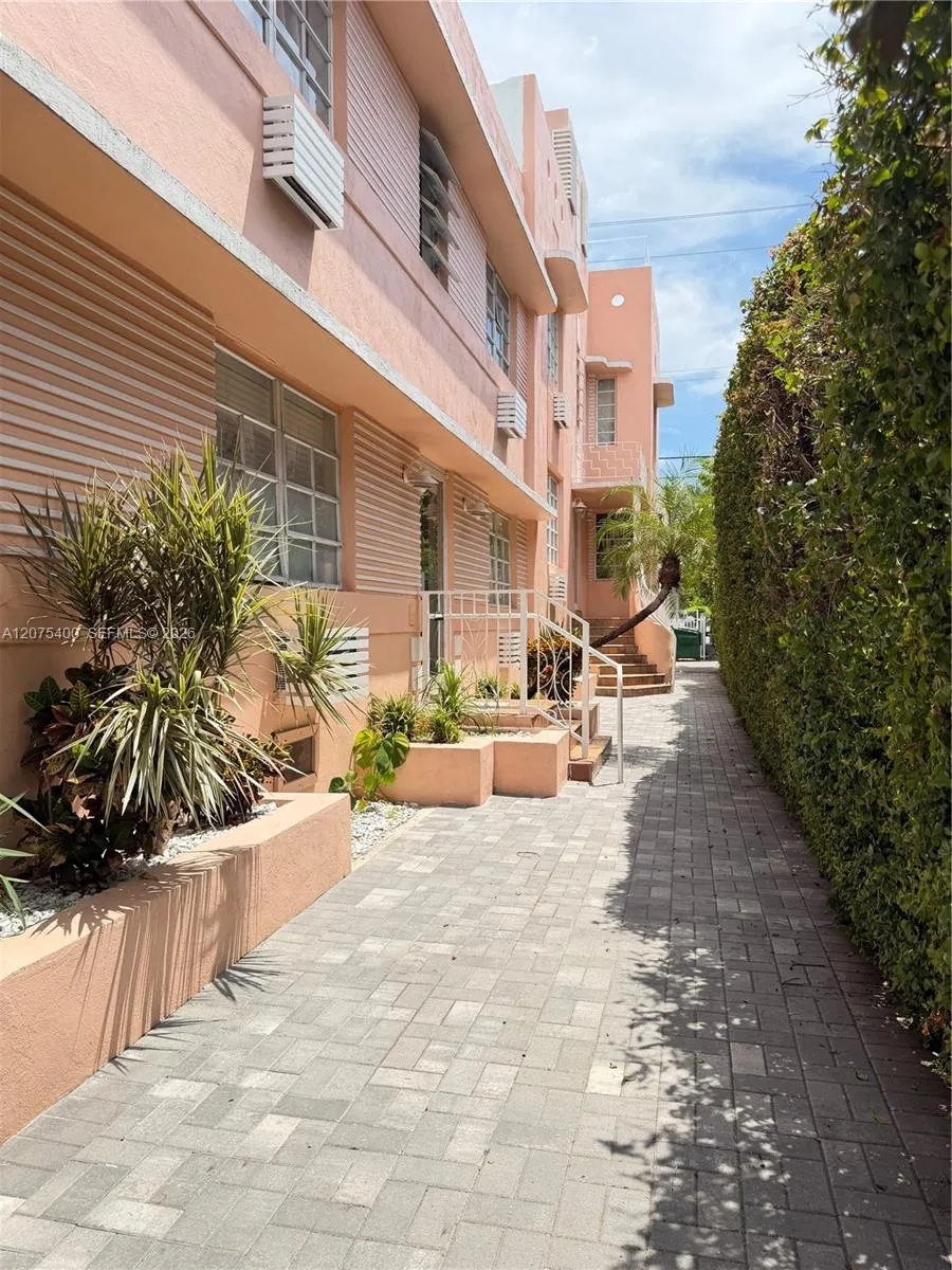 1227 Euclid Ave #7 Miami Beach, FL 33139
