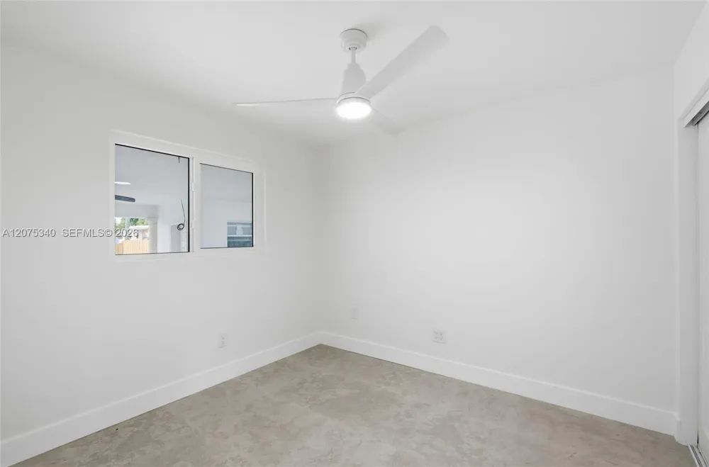 275 W 13th St Hialeah, FL 33010