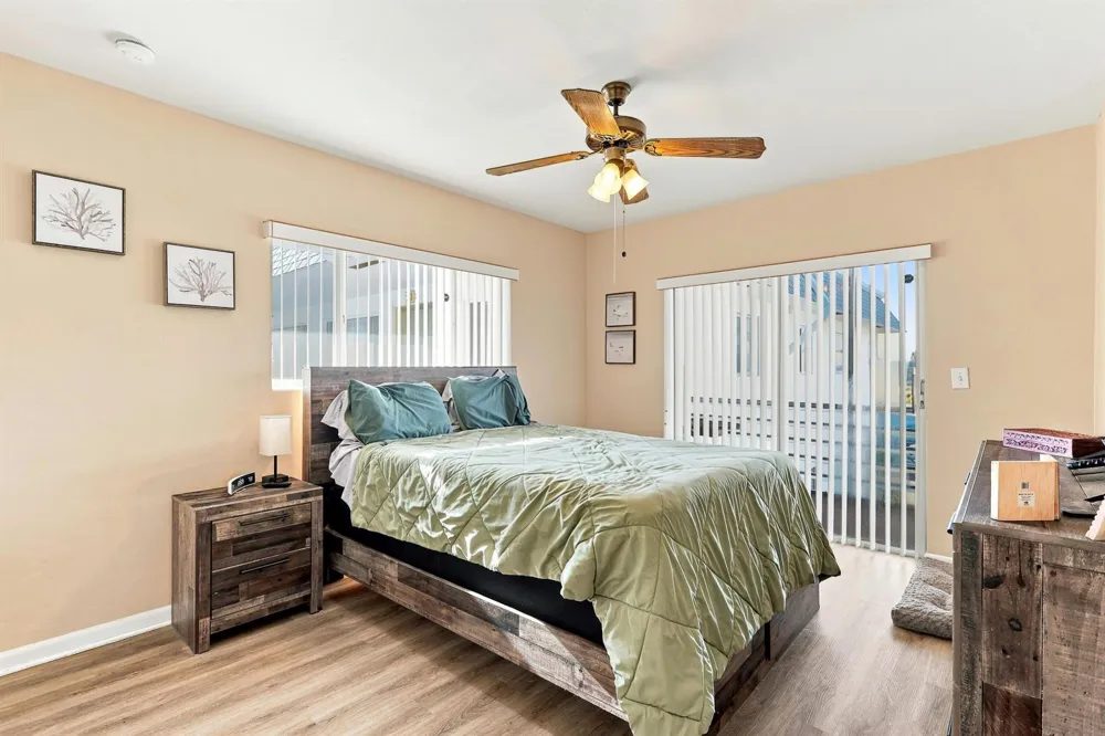 2920 Cynthia Lane #202 