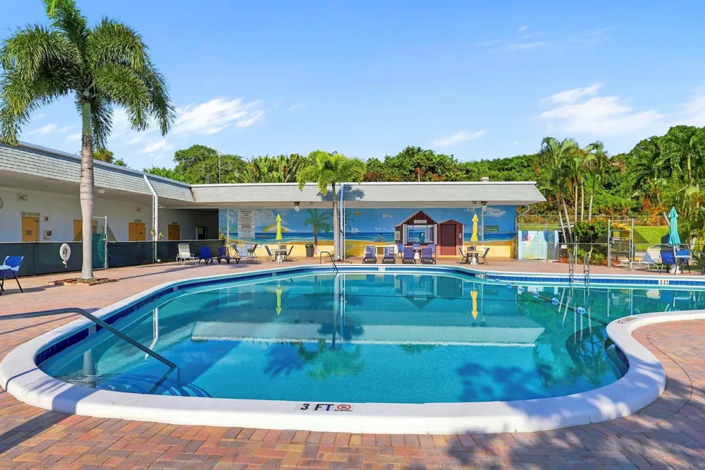 2920 Cynthia Lane #202 