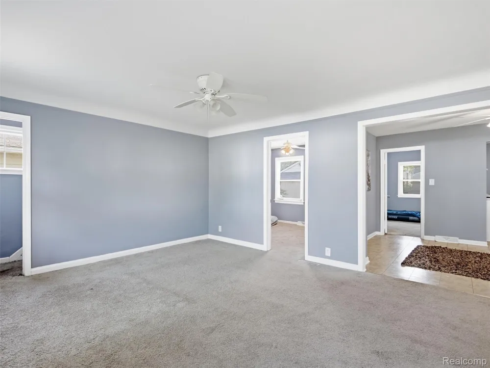 26210 Clancy Street Roseville City, MI 48066