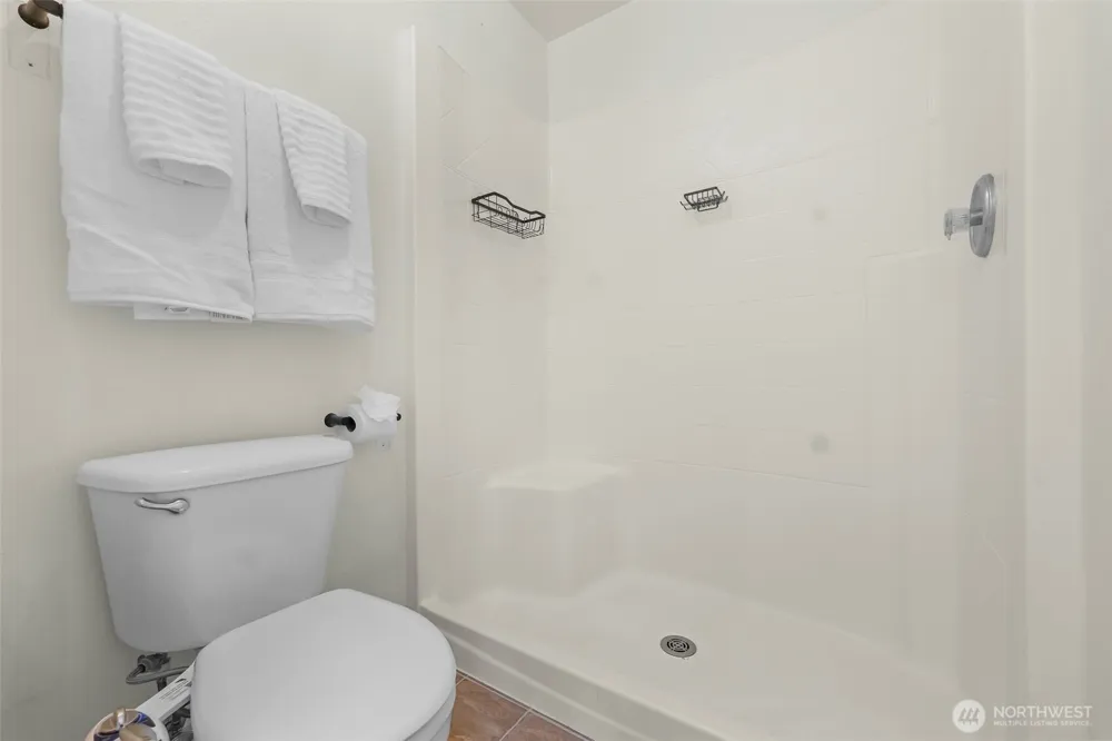 17831 77th Street E Bonney Lake, WA 98391