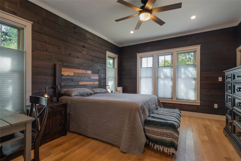 716 W 4th Street McGregor, TX 76657