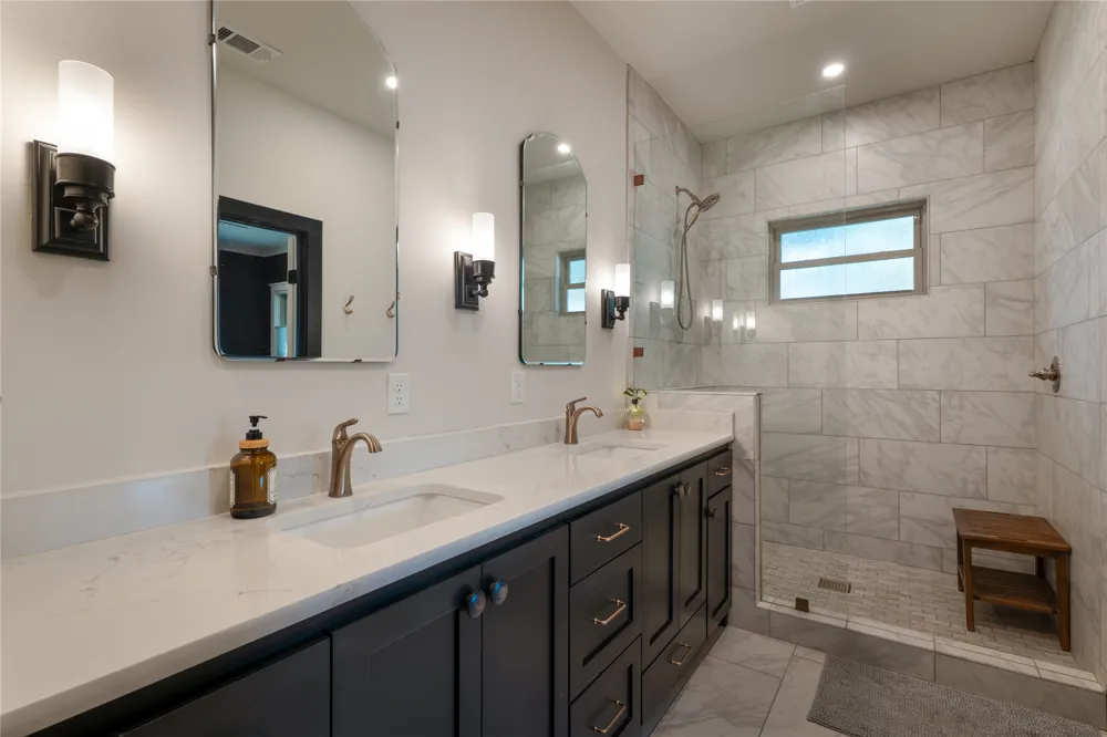 716 W 4th Street McGregor, TX 76657