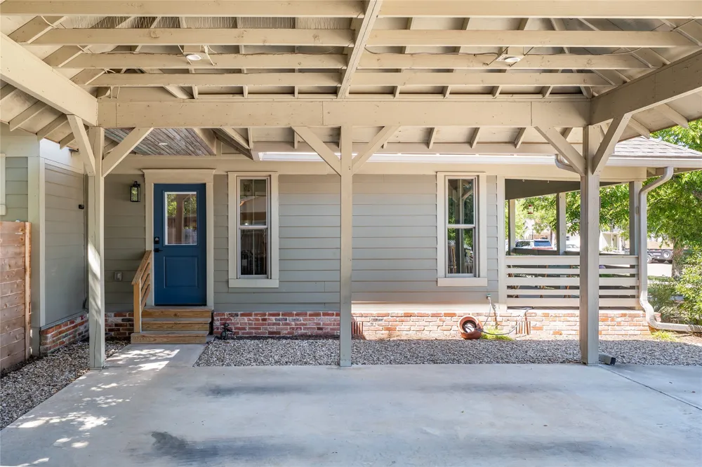 716 W 4th Street McGregor, TX 76657
