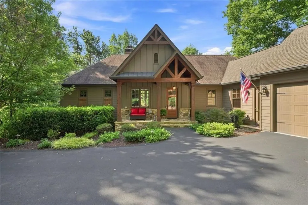 107 Disharoon Drive Big Canoe, GA 30143