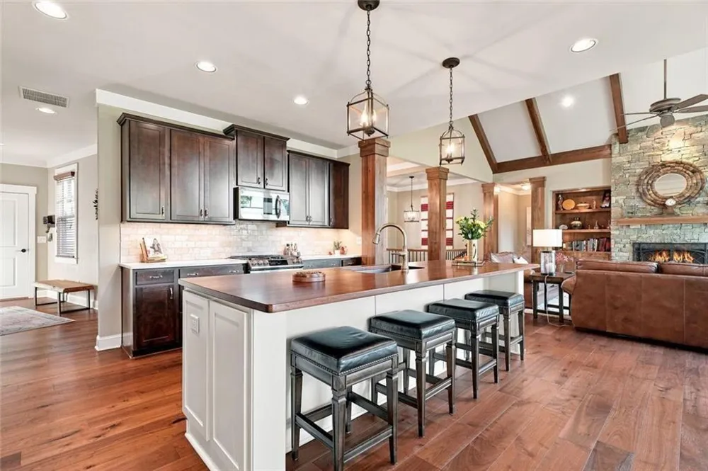 107 Disharoon Drive Big Canoe, GA 30143