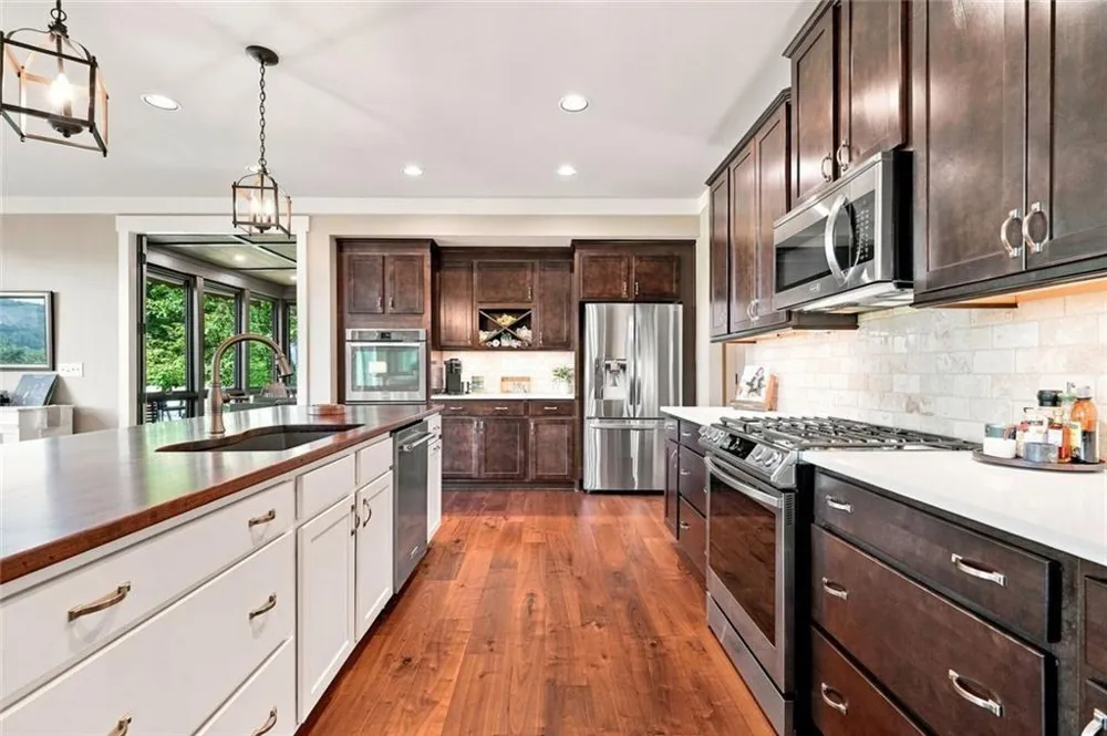 107 Disharoon Drive Big Canoe, GA 30143