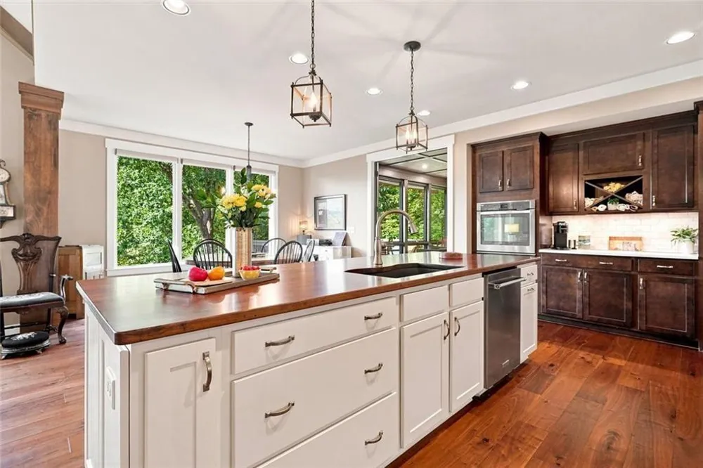 107 Disharoon Drive Big Canoe, GA 30143