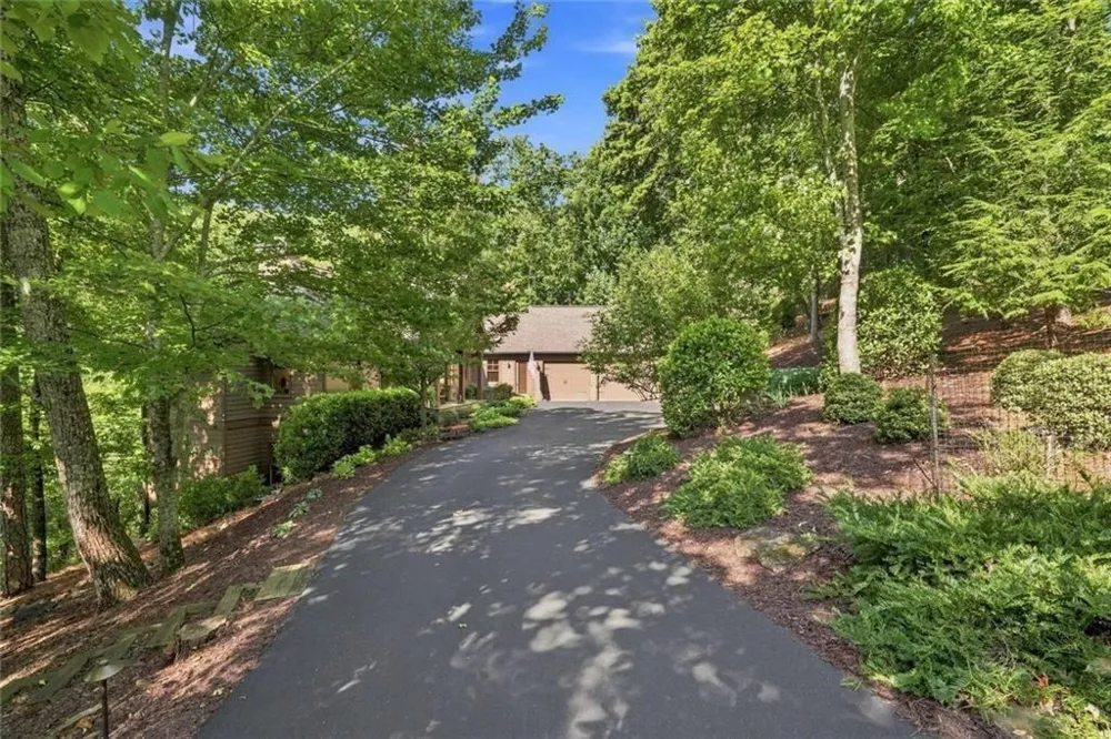 107 Disharoon Drive Big Canoe, GA 30143