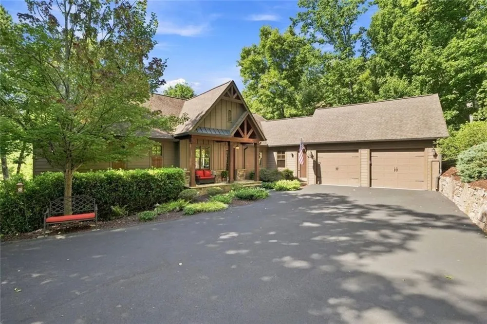 107 Disharoon Drive Big Canoe, GA 30143
