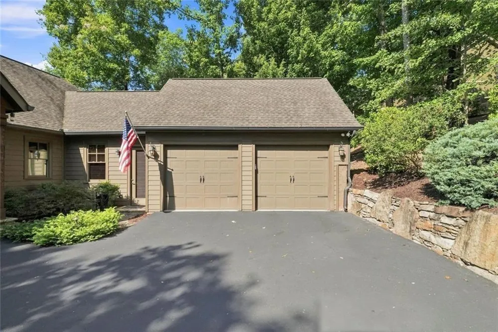 107 Disharoon Drive Big Canoe, GA 30143