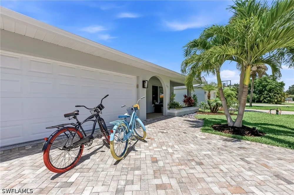 91st Avenue Naples, FL 34108