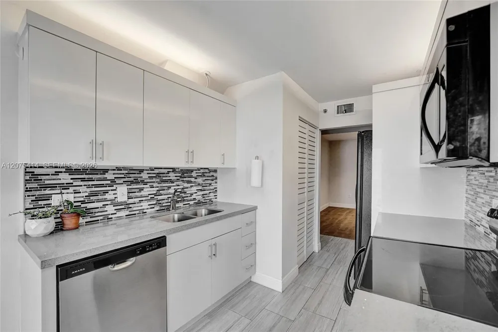 1201 S Ocean Dr #2109N Hollywood, FL 33019