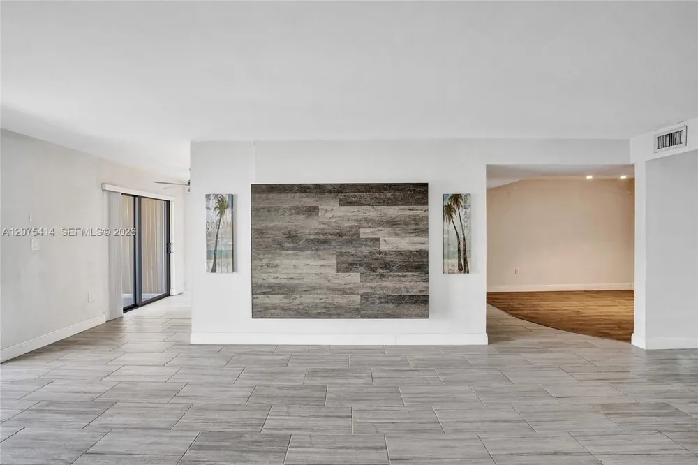 1201 S Ocean Dr #2109N Hollywood, FL 33019