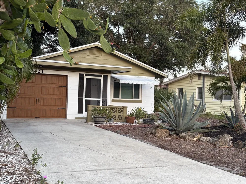 421 RIVIERA STREET Venice, FL 34285