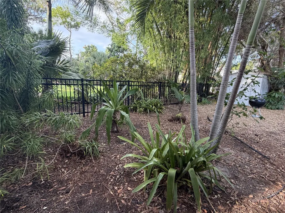 421 RIVIERA STREET Venice, FL 34285