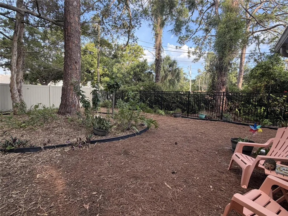 421 RIVIERA STREET Venice, FL 34285