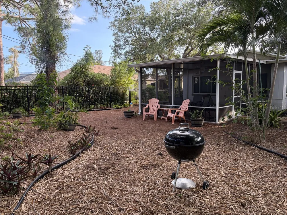 421 RIVIERA STREET Venice, FL 34285