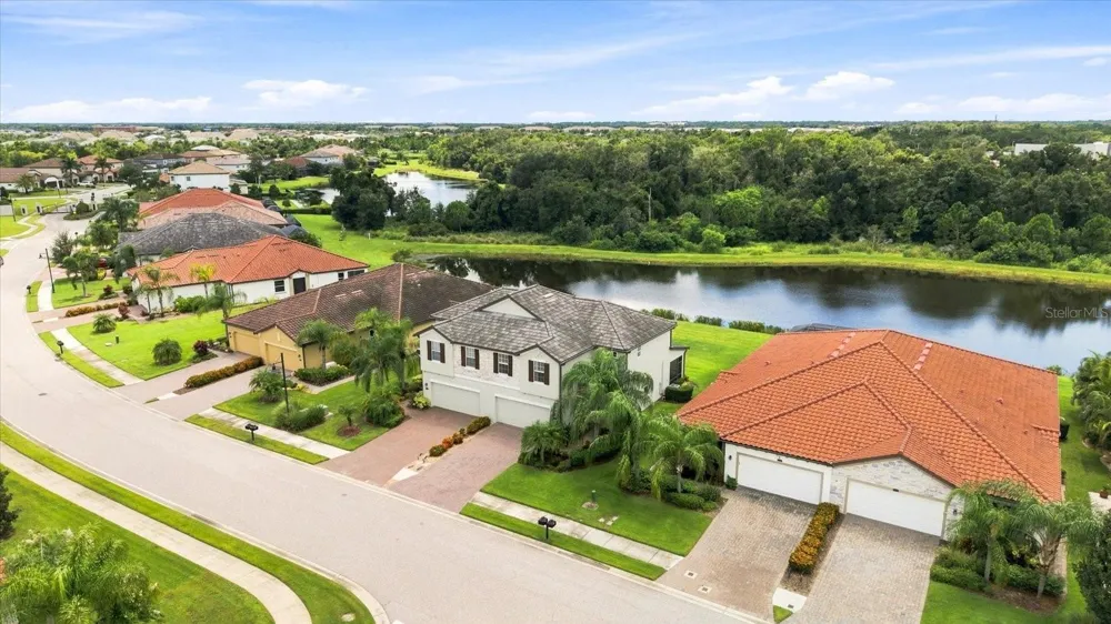 2528 STARWOOD COURT Lakewood Ranch, FL 34211
