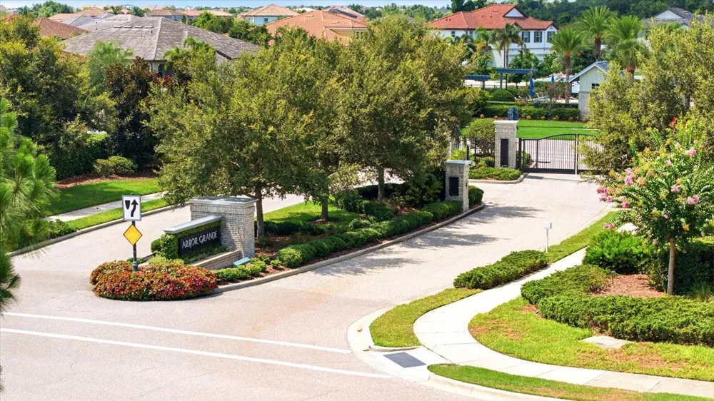 2528 STARWOOD COURT Lakewood Ranch, FL 34211