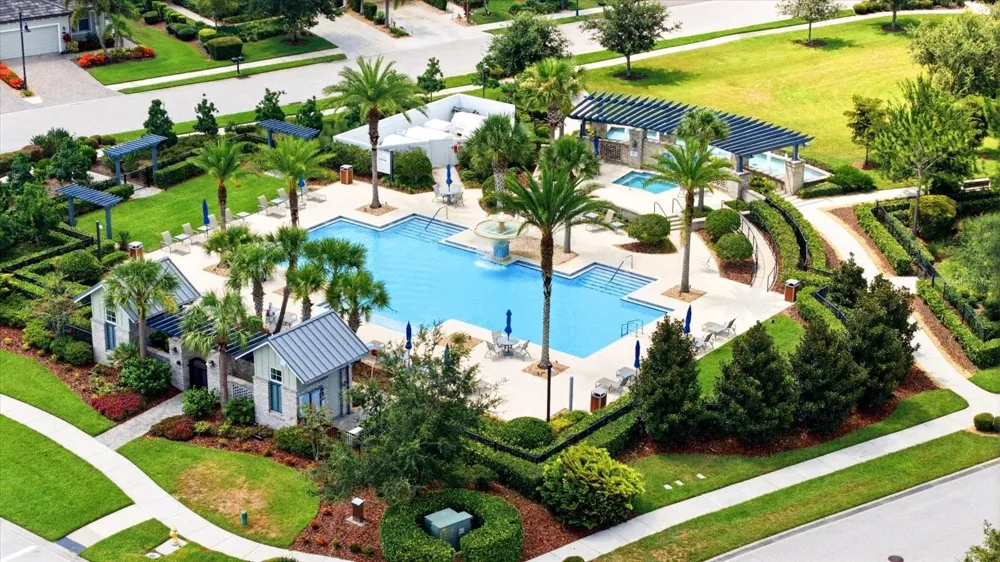 2528 STARWOOD COURT Lakewood Ranch, FL 34211