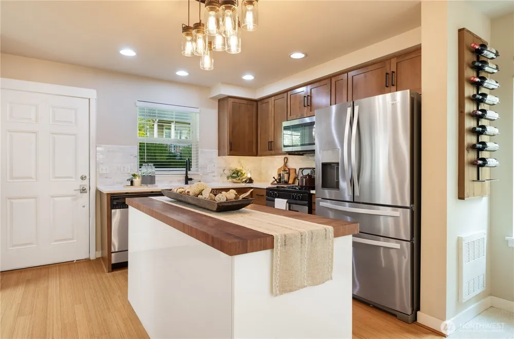 1787 26th Walk NE Issaquah, WA 98029