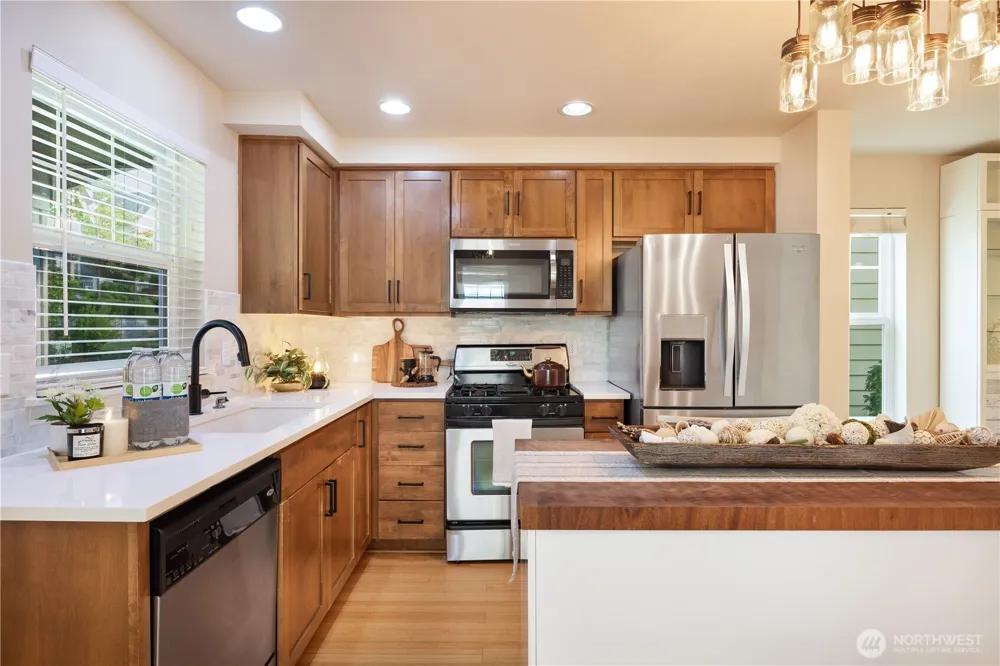 1787 26th Walk NE Issaquah, WA 98029