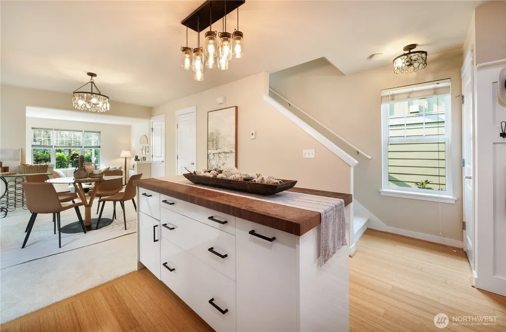 1787 26th Walk NE Issaquah, WA 98029