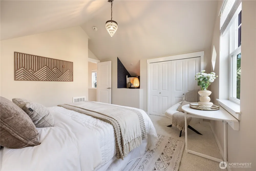 1787 26th Walk NE Issaquah, WA 98029