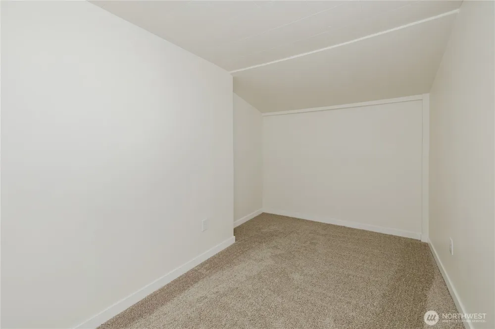 1112 Perry Avenue Bremerton, WA 98310