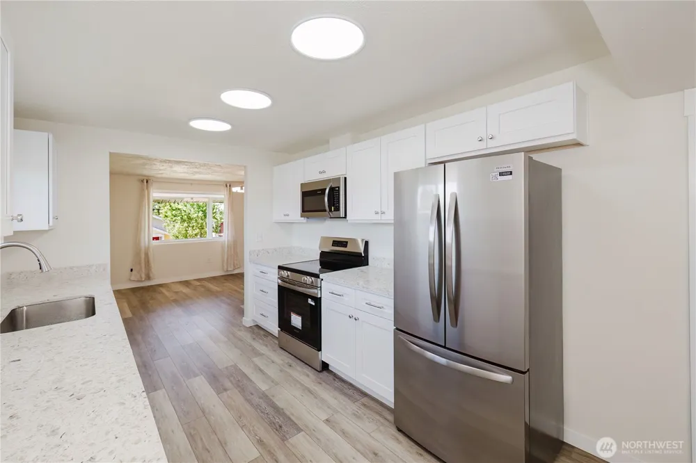1112 Perry Avenue Bremerton, WA 98310
