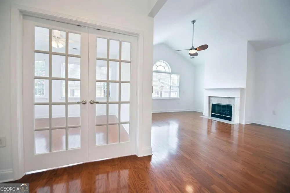 2641 Grapevine CIR Cumming, GA 30041